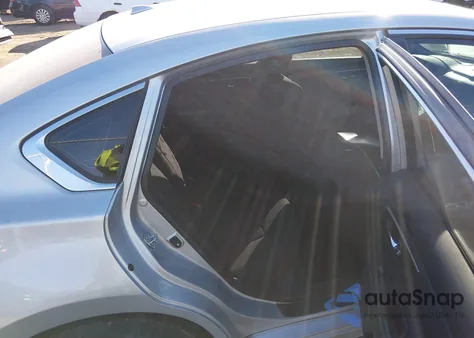 2015 Nissan Altima 2.5 S z USA, uszkodzony, nr VIN 1N4AL3AP4FN401545